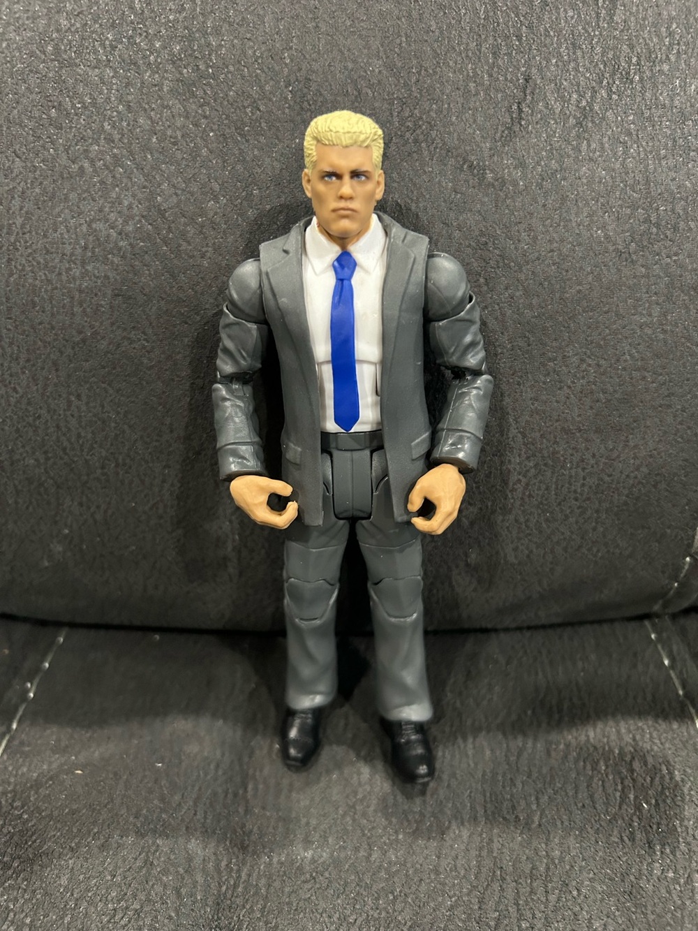 Cody Rhodes WWE elite series 109 elite!Will come with microphone,chair&headset!